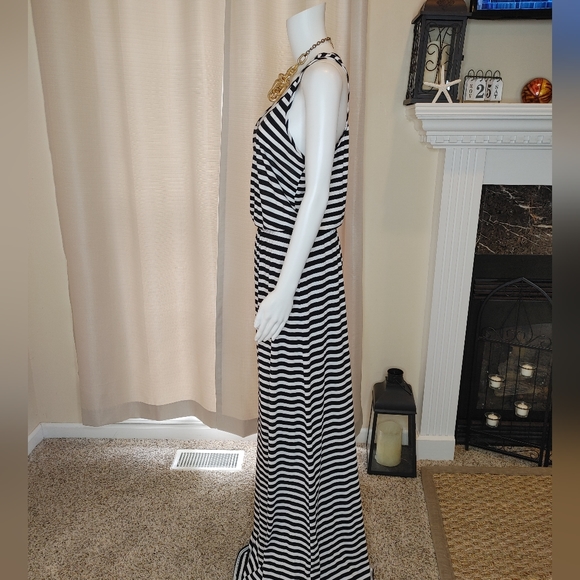 Michael Stars Cover, White One Size - Picture 8 of 12